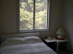 Double Bed Room:CmVvȗmiBed W. 140cmj
