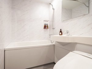 �o�X���[��