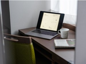 �S���t���[Wi-Fi�����Ń����[�g���[�N�⎑���쐬�Ȃǂɂ��W���ł��܂�