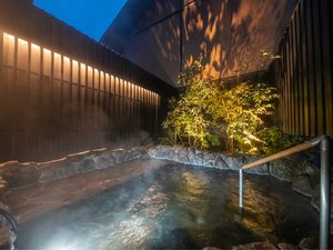 �y���C�����X�C�[�g�z�q����p�I�V���C�B������铒���ɁA����̔�ꂪ�n���Ă��������̂ЂƂƂ��B