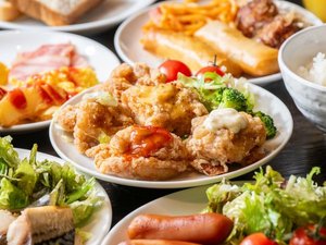 6種類のソースで味の変化が楽しめる、自慢のからあげです。