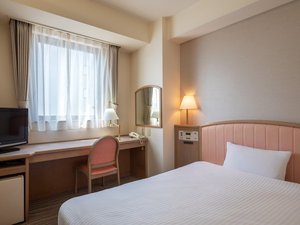当館の代表的なお部屋タイプとなり、セミダブルベッド121cm×203cmをご用意しております。