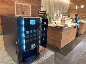 ロビーにはコーヒーやチョコなど、ご用意しております。