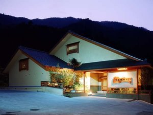 【外観】夕暮れの外観