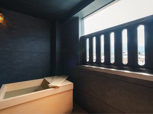 {