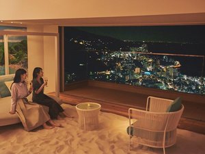 ソラノビーチBooks&Cafe(夜)