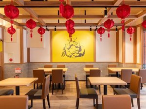 【内観】布袋店内