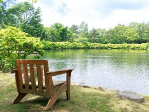 【中庭】からまつ湖
