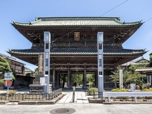 【当館から車で45分】日蓮宗の由緒ある寺院で、国指定の重要文化財が多数ある「大本山法華経寺」