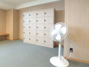 �嗁��ɂ͌��t�����b�J�[���^��@���������܂��B