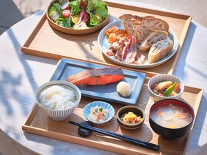 朝食