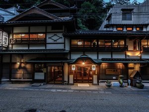 食湯館外観