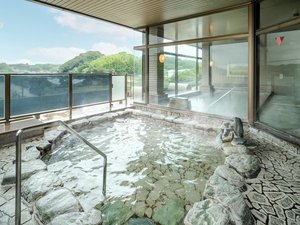 【だいだらの湯(婦人用)】露天風呂