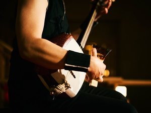 津軽の風土と先人たちが長く弾き伝えてきた津軽三味線。