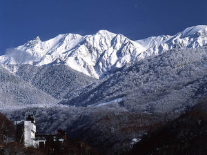 名峰槍ヶ岳を望む宿　穂高荘山のホテルの施設写真1