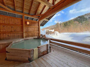 �~�̐��ꂽ�i�F�́A�����F�̉���ɐZ�����Ċy���݂܂��傤�B