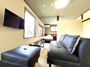 203���������X�y�[�X�@���ɘa���X�y�[�X�E�x�b�g�X�y�[�X��3�����ɕ�����A�������t�̐H����������܂��B