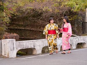 女性用色浴衣は貸出無料です