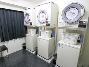 ◆コインランドリー◆洗剤は1つ¥50でフロントにて販売しております。