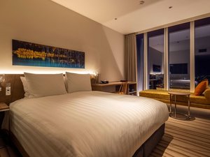 【クイーン】24平米/広々とした160cm幅のクイーンベッドが快適な睡眠をお約束いたします