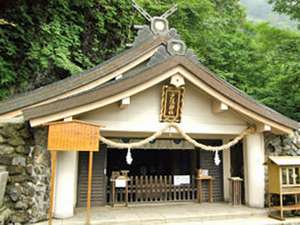 【戸隠神社】圧倒的パワーに満ちた聖地。車で90分