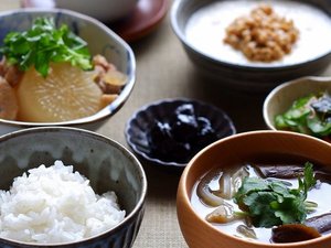 新潟県魚沼産コシヒカリを是非ご賞味ください。6:00〜9:30(最終入店9:00)