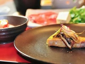 地元を愛し、伝統を磨き、創造を盛り付ける。板屋の“新しい会席”