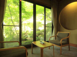 �y������:���́z�ʂ�G�̒� �򉤊�