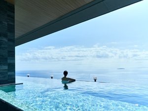 ◆展望露天風呂「阿多美」|相模湾を一望でき、やわらかい湯に包まれて心身が開放されていく時間。