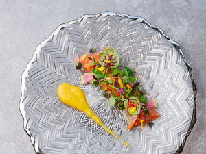 ◆夕食一例(六つ喜)|季節を味わう食材を活かした、彩り豊かな会席料理。※写真は一例