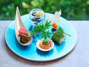 ◆夕食一例(六つ喜)|季節を味わう食材を活かした、彩り豊かな会席料理。※写真は一例