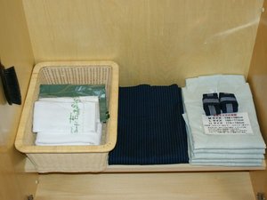 【タオル・浴衣】各お部屋にございます。