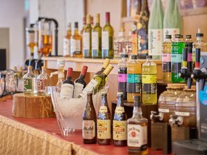 ご夕食時にはオールフリードリンク付き♪