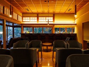 【バーラウンジ】生まれ変わったバーラウンジをお楽しみください ※イメージ