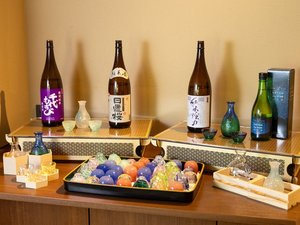 【地酒飲み比べ】ラウンジにて飲み比べサービスをご用意 ※イメージ