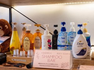 【アメニティ】フロントにシャンプーバー&アメニティバーを設置してます。