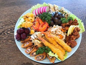 1名様:2,750円(2人前より)要予約。お気軽にお問い合わせください。※写真は5人前