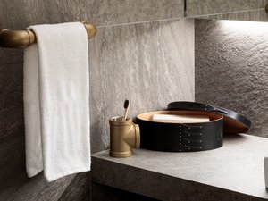 �y���A���h���E�G�����b�q���[���z���u���V���Ă�^�I���|���܂Ńp�C�v�łł��Ă���A�[�e�B�X�g�̂������