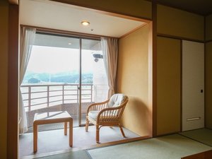 最上階和室【バス付客室】(姫川側)