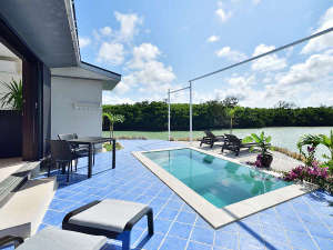 【沖縄県伊良部島の貸し別荘・コテージ・ヴィラ・コンドミニアム】Villaze 伊良部島