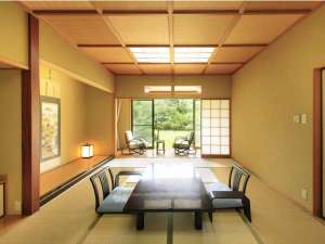 【離れきた岡】客室一例、緑に囲まれた閑静な佇まい　伊豆石の温泉をお部屋で満喫