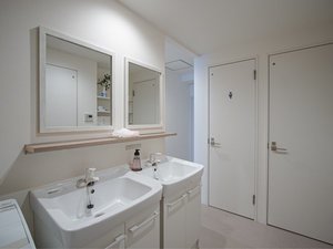 �e�����b�o�X���[��