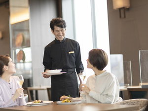 La Belle Assietteは朝食からディナーまでお楽しみいただけます。