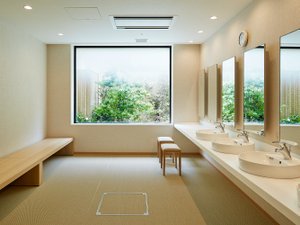 男性大浴場パウダーコーナー