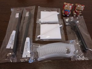 1階にある無料アメニティコーナーよりお取りください。