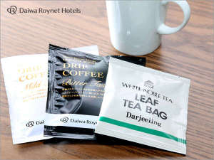 〈ドリンクサービス〉紅茶は女性のお客様向けに用意をしておりますが、男性のお客様にもお渡し可能です。