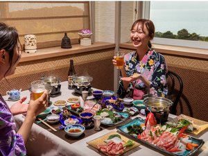 ���H���͌i�F�̗ǂ����H�����ɂĊC�Ɨ[���𒭂߂Ȃ����ґ�Ɂ�