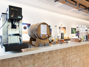 【無料:ウェルカムBAR】生ビールやワイン、ハイボール、酎ハイ、カクテルなど様々なアルコールをご用意♪