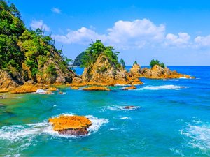 当館から車で約18分【浦富海岸】