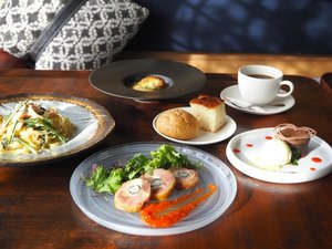 シーズナルランチコース一例